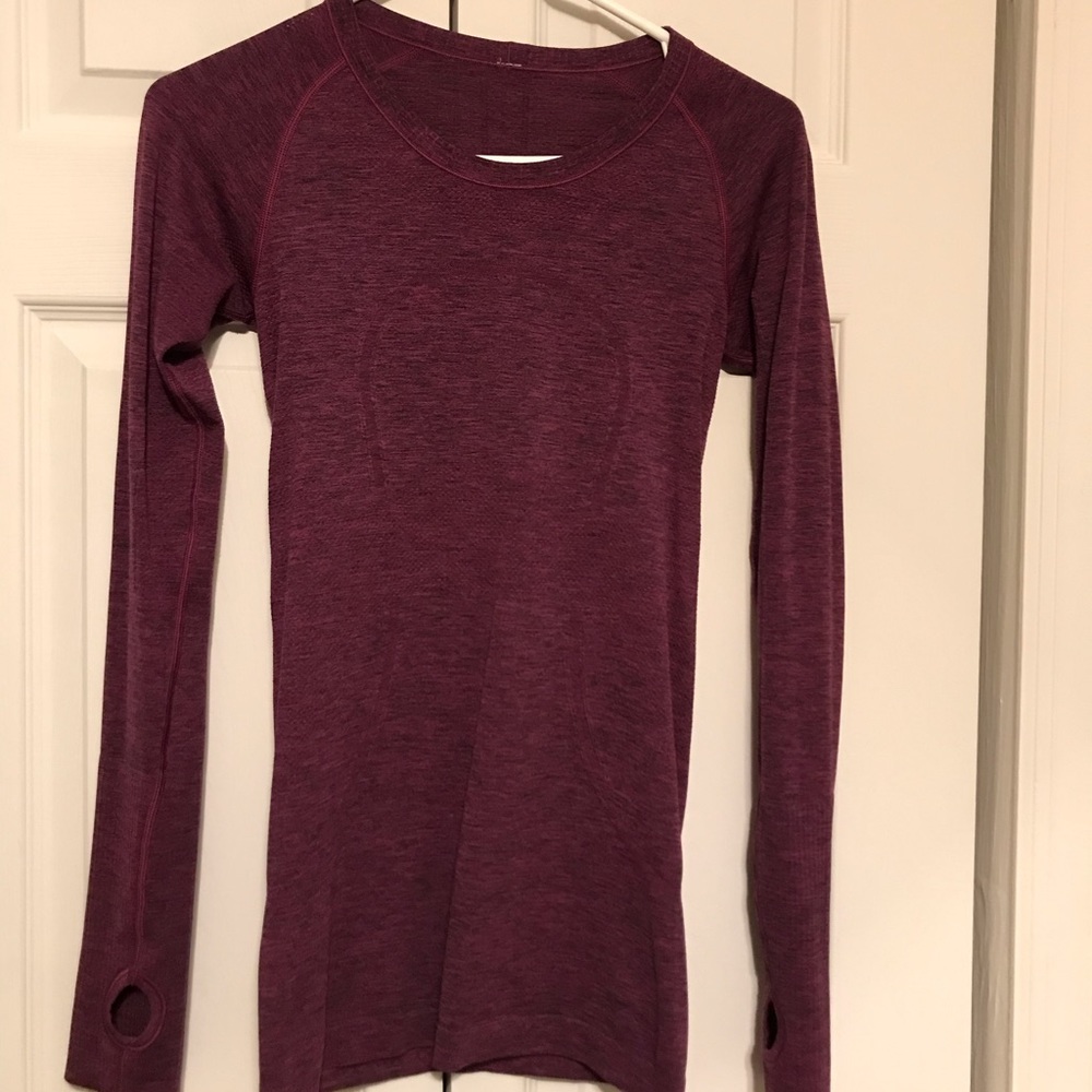 Swiftly Tech Long Sleeve Crew